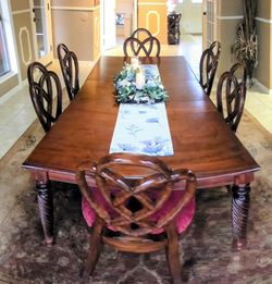 Ethan Allen Mahogany Dinning set