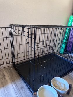 Black Wire Dog Crate with Tray