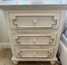Bedside Table/Nightstand with 3 Drawers