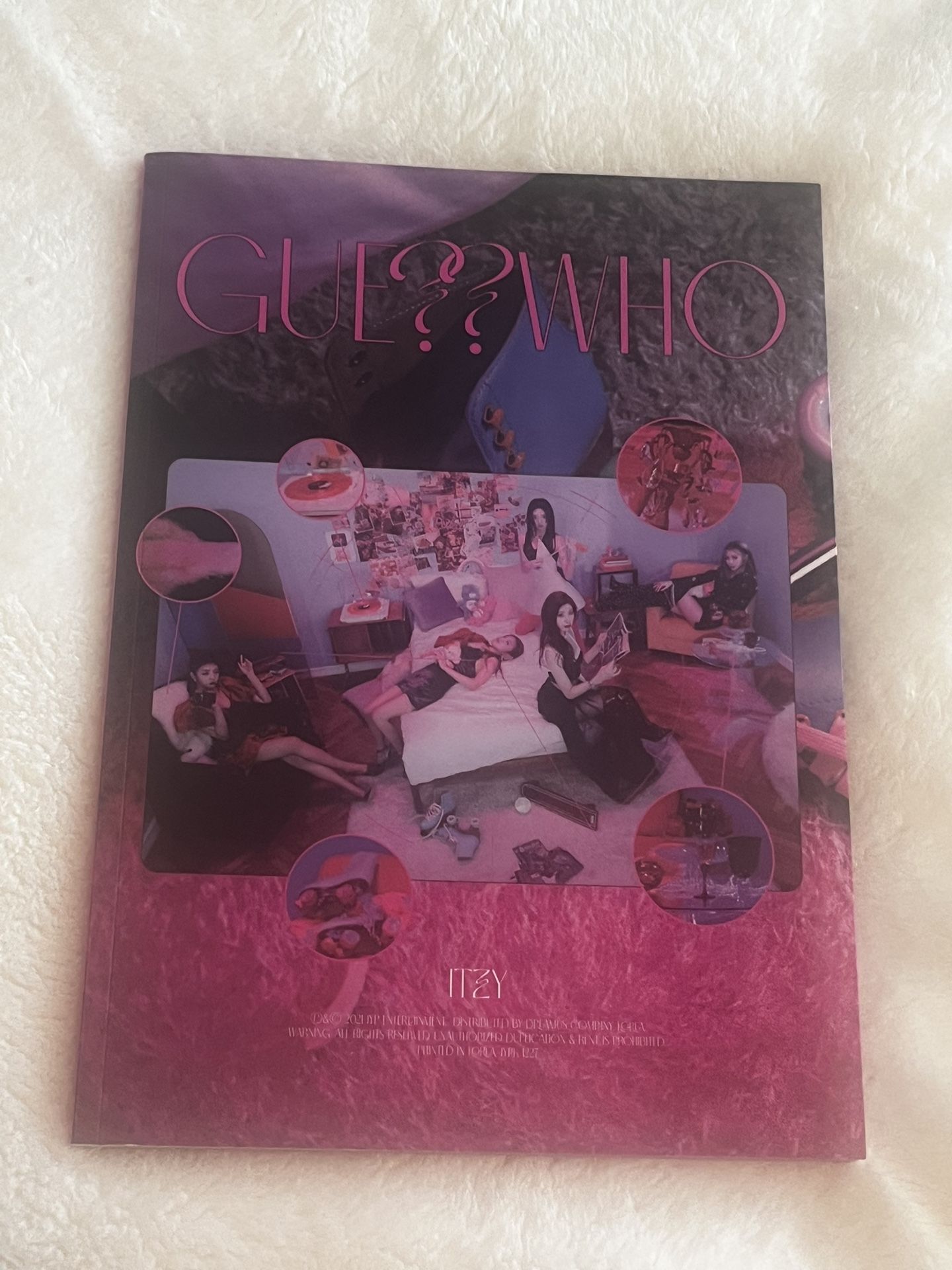 Guess Who Itzy kpop album