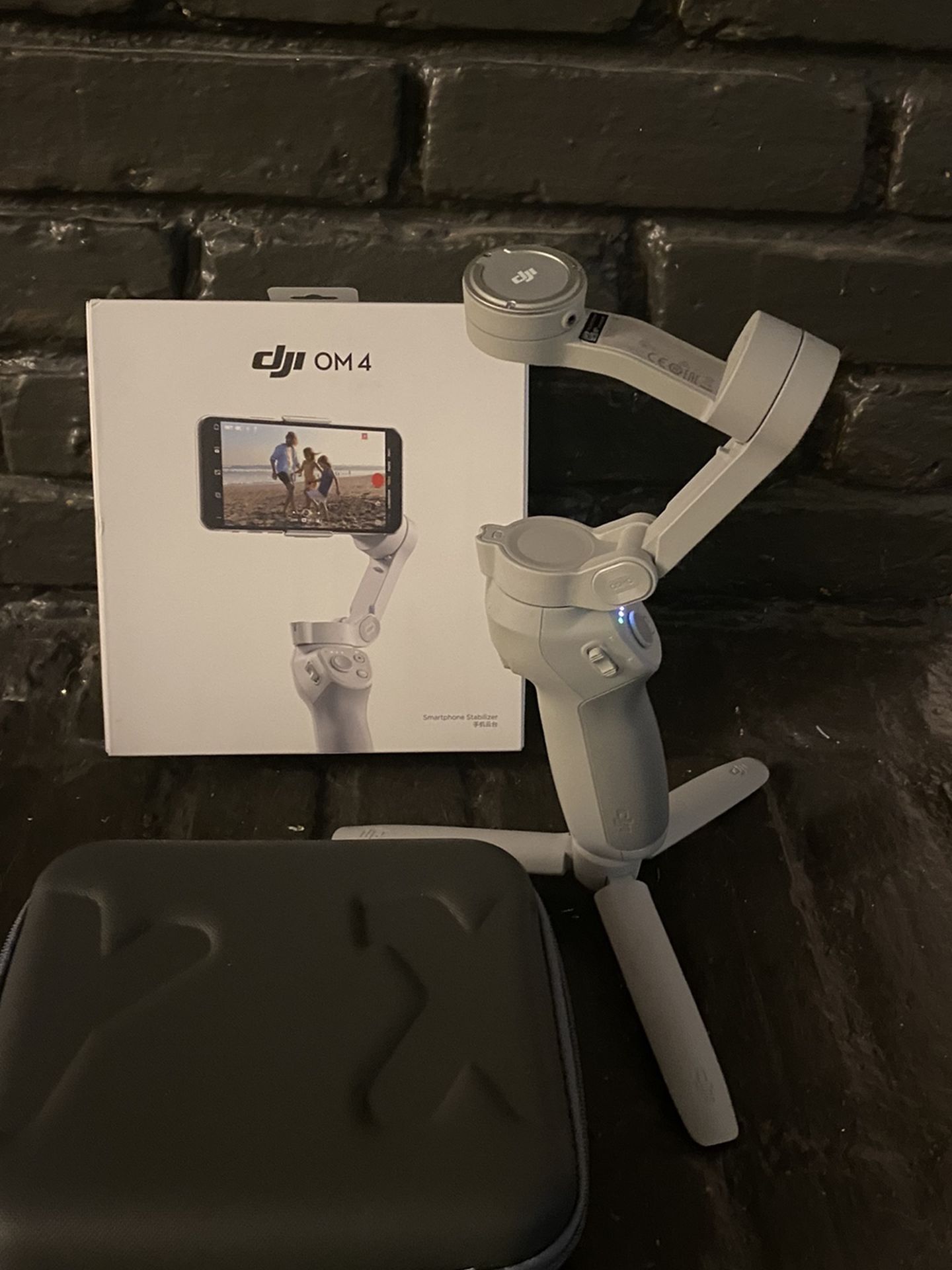 DJI OM 4 Gimbal for iPhone/Android