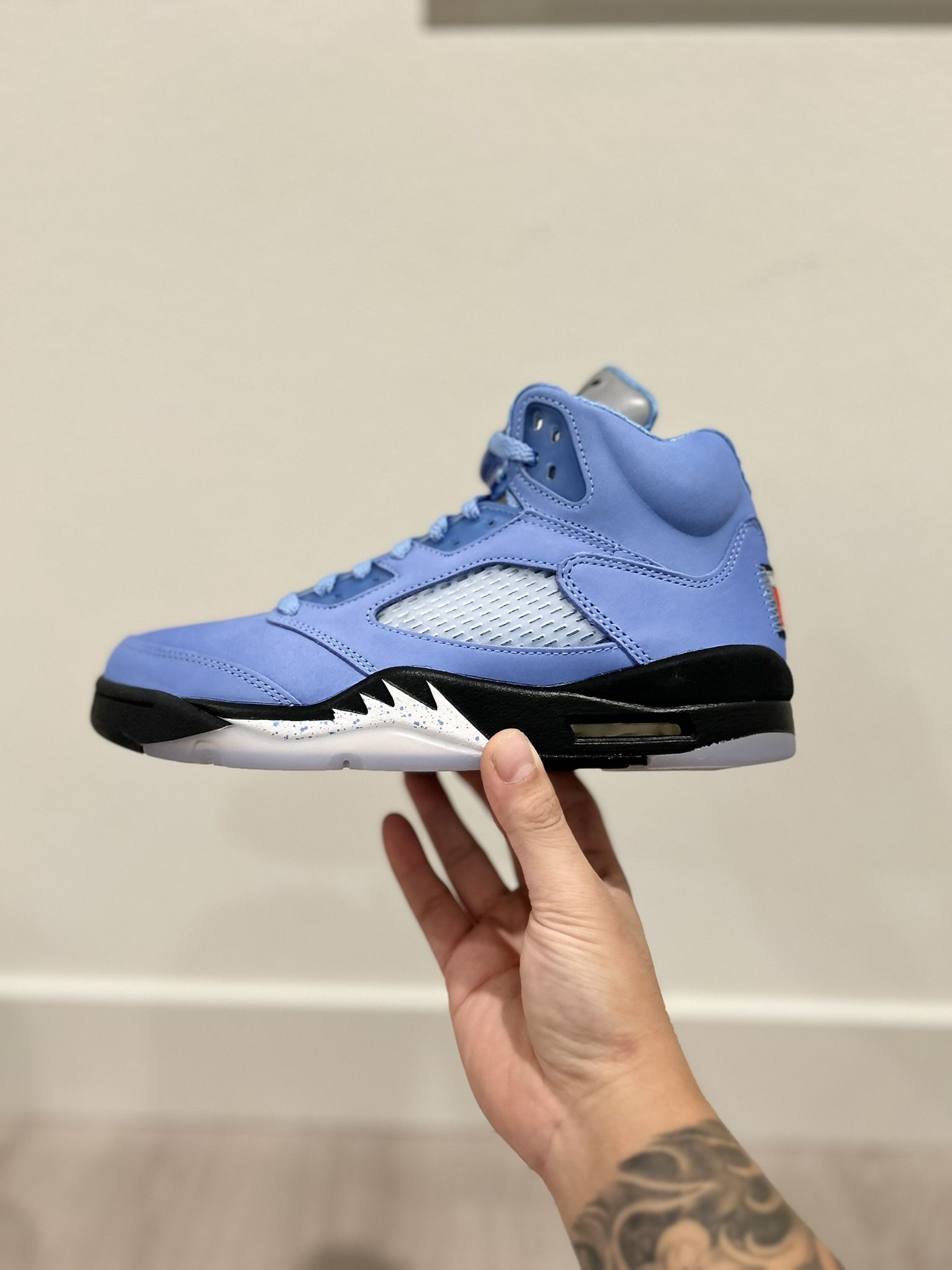 Air Jordan 5 Retro SE ‘UNC’