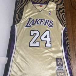 NBA Throwback Thursday Kobe Jersey 1(contact info removed)