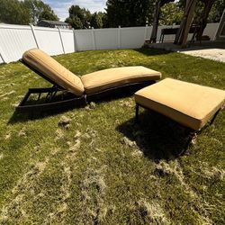 Outdoor Pool Chair Adjustable and otomann/table
