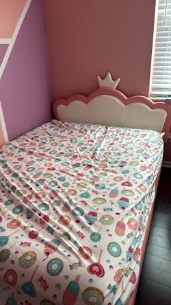 Twin xl princess bed