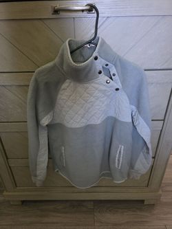 Women's sweater