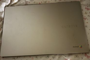 Samsung - 15.6" Chromebook 4+ - Intel Celeron - 4GB Memory - 64GB  - Platinum Titan