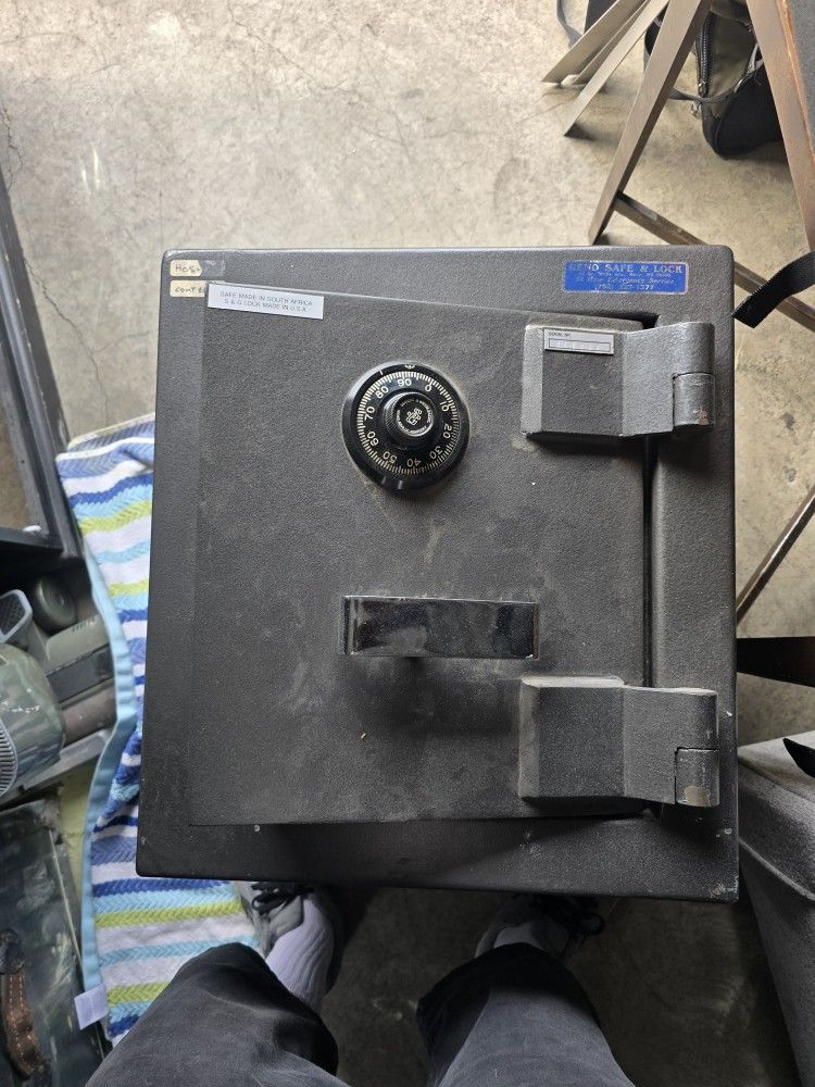 Combination Safe Like New