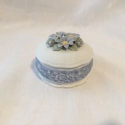 Vintage Floral Jewelry Box