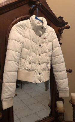 Hollister Puffer Jacket - Size Small