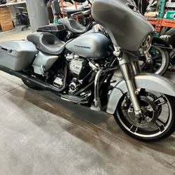 2018 Harley Davidson Street glide