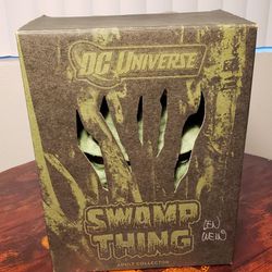 2011 Mattel DC Universe Classics 6" SDCC Exclusive Swamp Thing signed by Len Wei