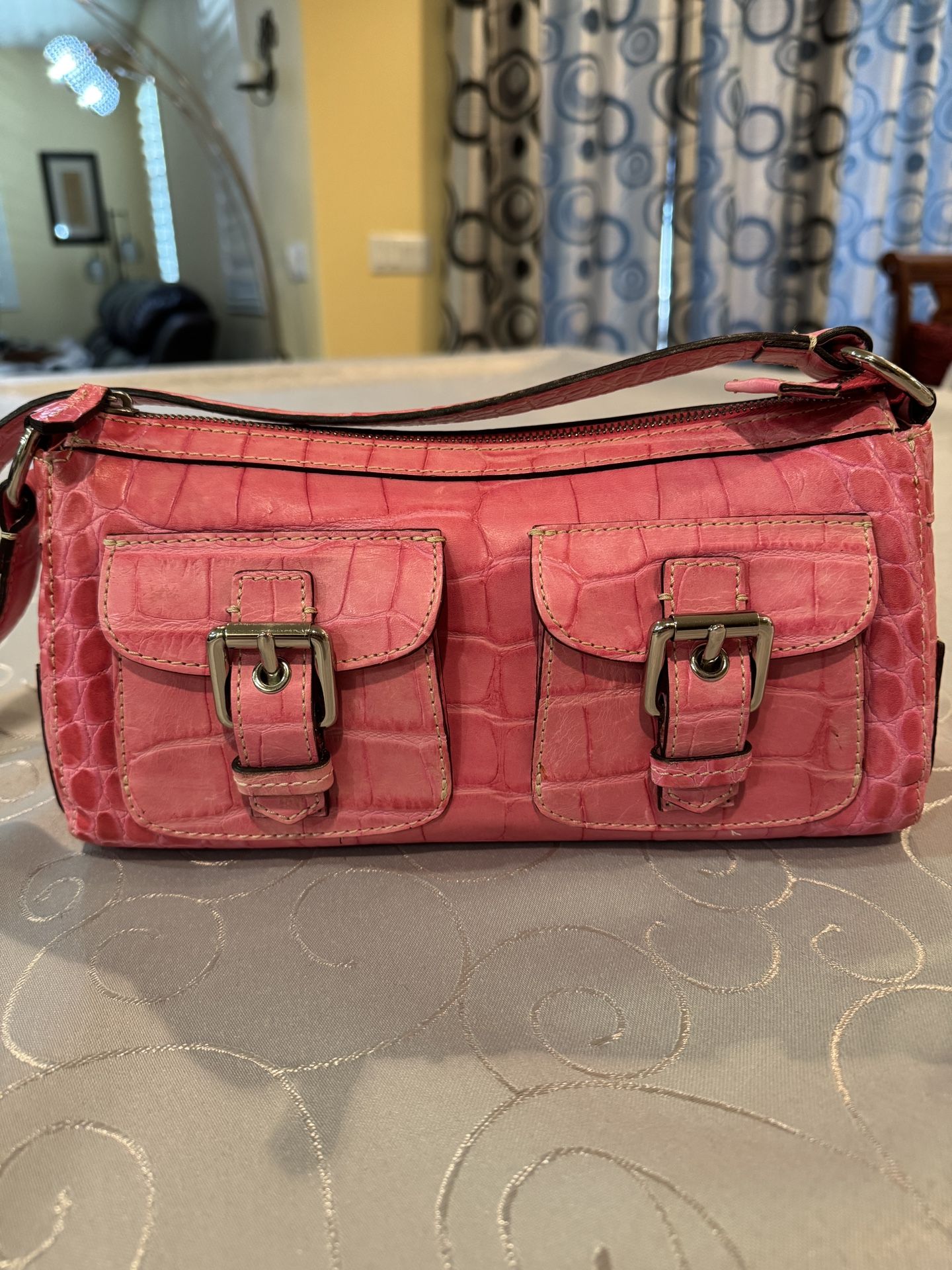 Dooney & Bourke Bag