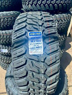 LT 33/1250/20 Maxtrek Mud trac MT New Tires Set