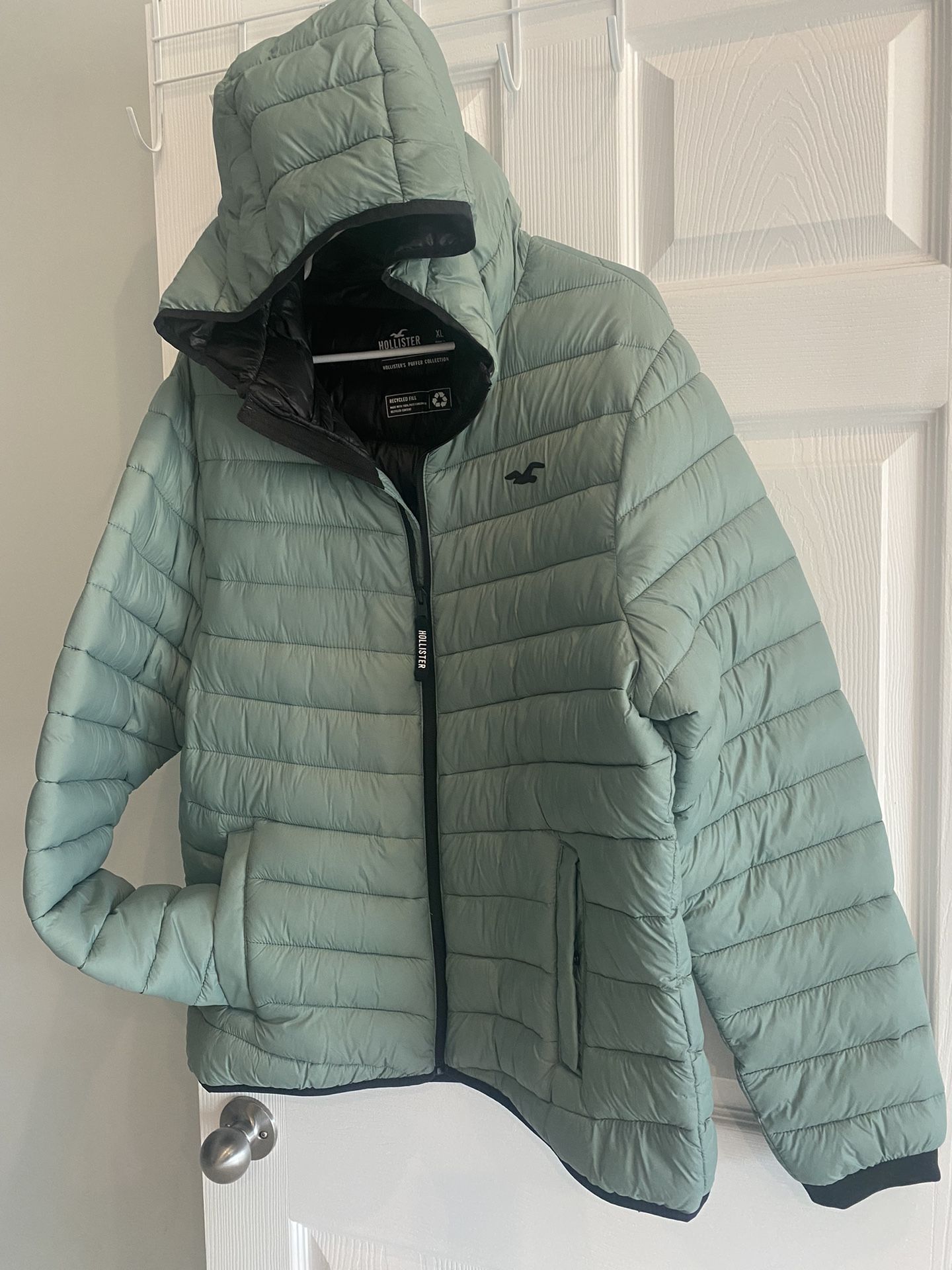 New Hollister Mens Jacket Size XL