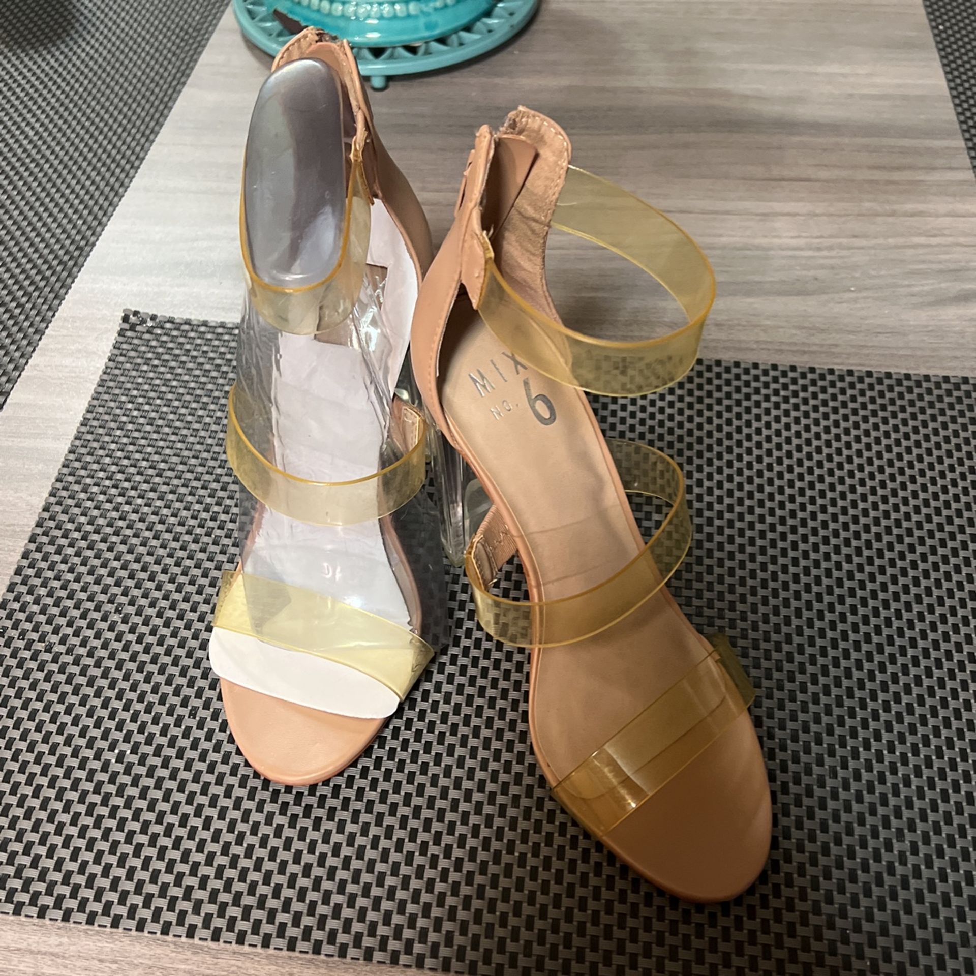 Mix No.6 New Size 7 Clear & Beige open toll high heels