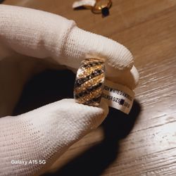 Sterling Silver Diamond Ring.