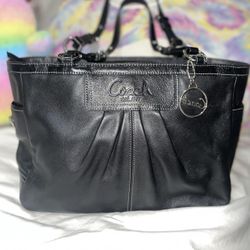 Vintage Coach Patent Pink Leather Pleated Hobo