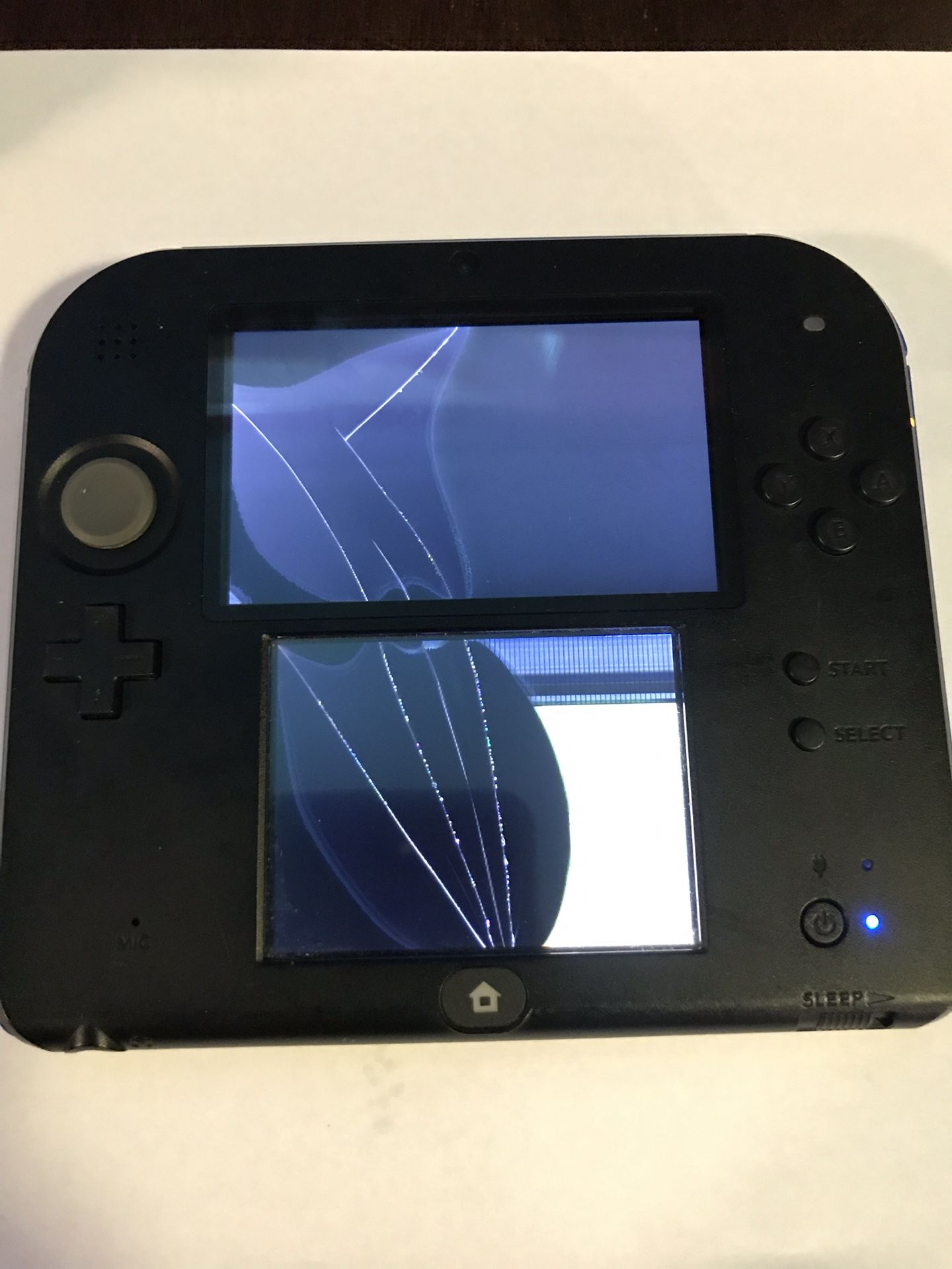 Broken screen Nintendo 2ds