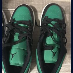 Women’s Nike Air Jordans Size 5y (women’s 7.5)