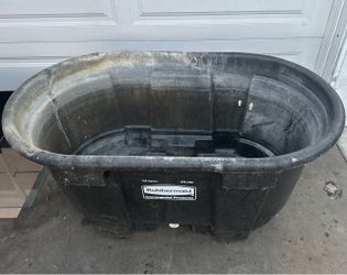 Stock tank pond