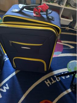 Kids luggage