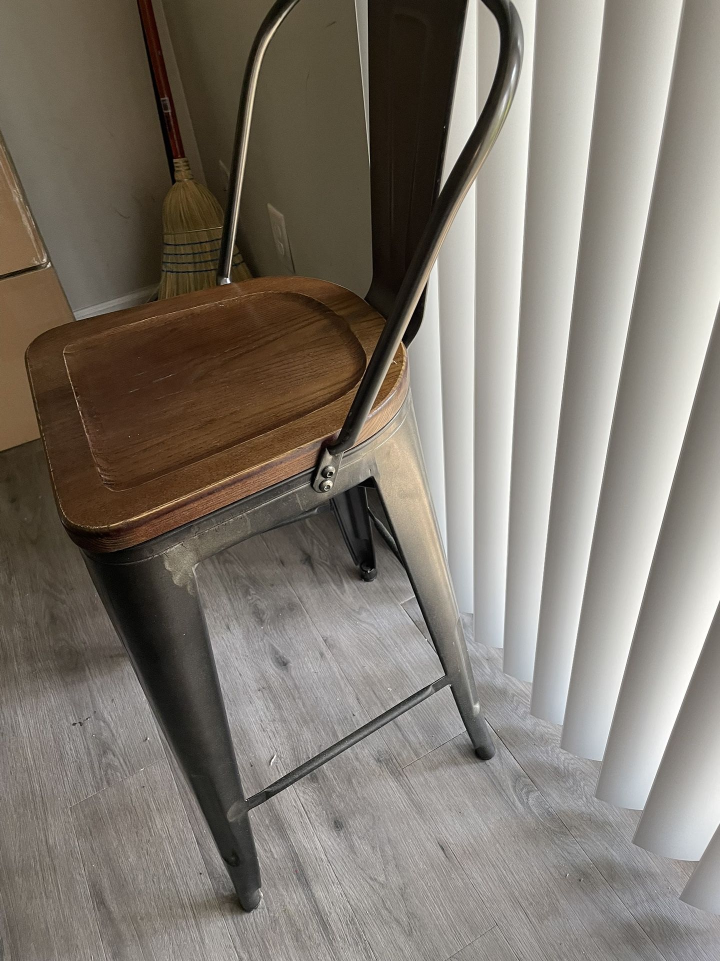 Tall Kitchen Table Or Island Chairs Or Bar Stools Paid 110.00.each , Selling For 10 a Piece, Very Good Deal !!!