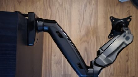 Full Motion Rotating Monitor Arm