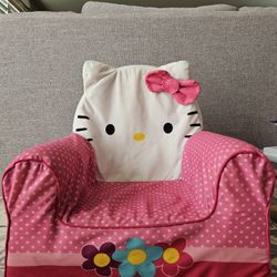 Hello Kitty Toddler Chair