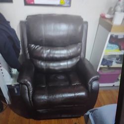 Recliner $100 For It Electricity It's Just A Recliner
