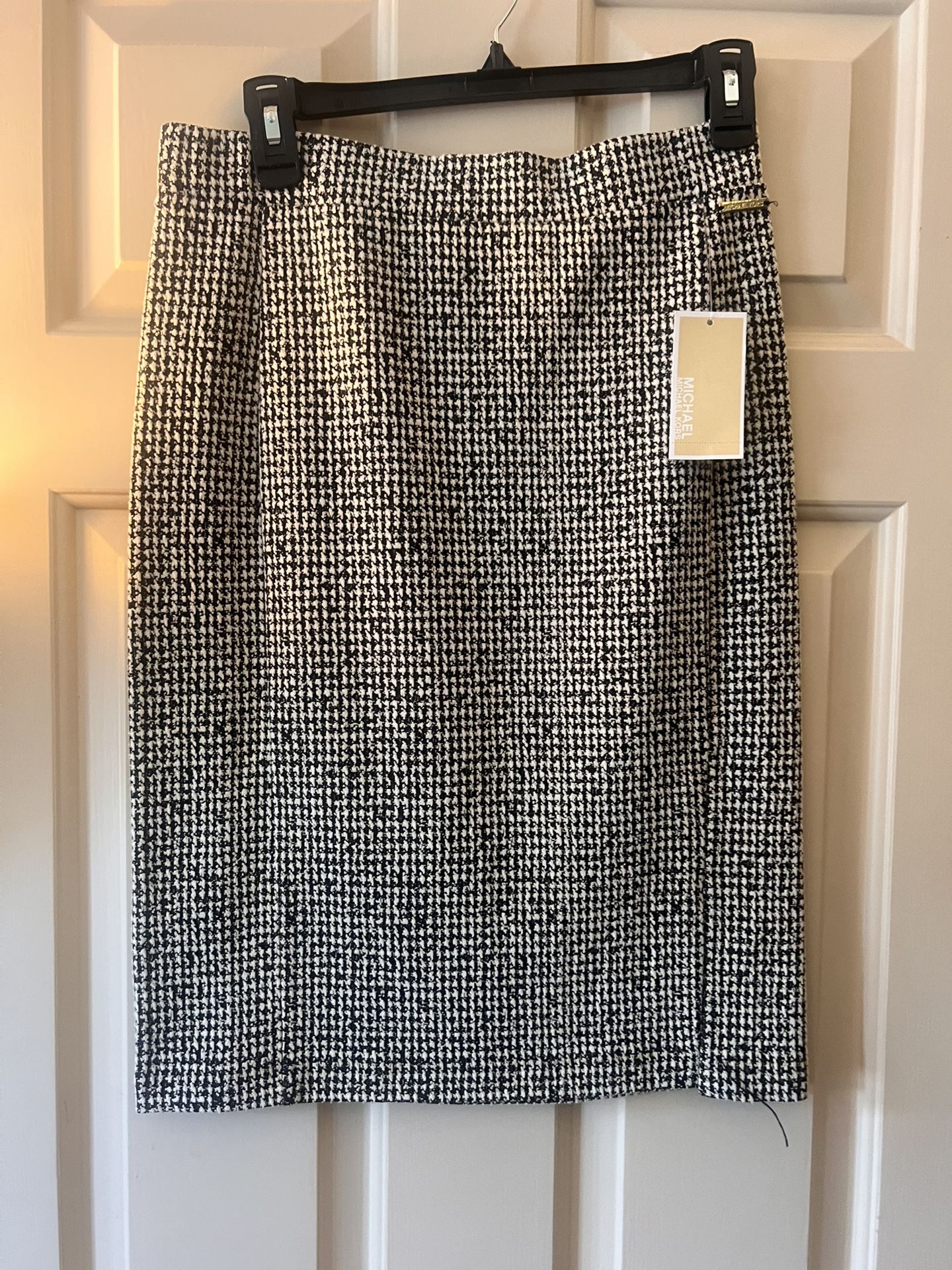 Michael Kors Tweed Skirt - NEW (size small)