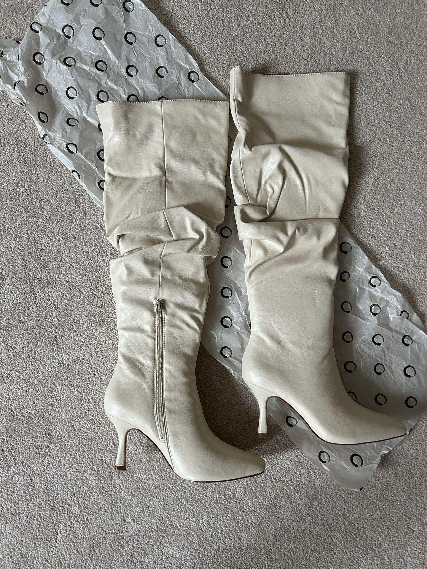 Journee Collection Kindy Boots