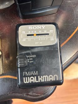 Vintage Sony SRF-39 FM/AM Portable Radio Walkman