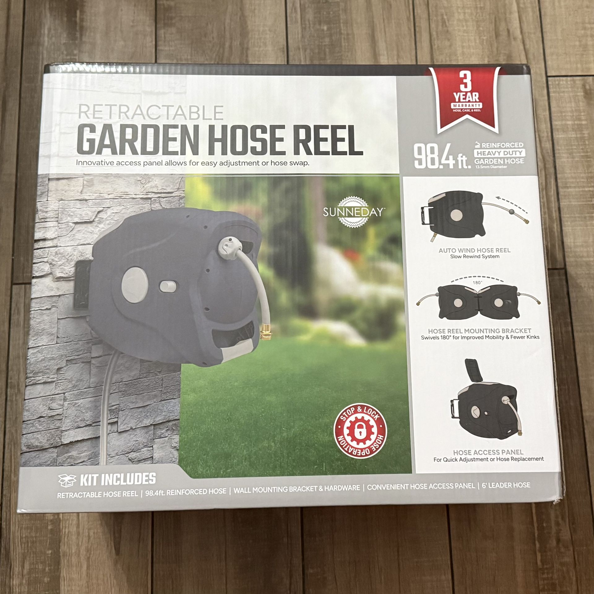 Retractable Hose Reel 98.4ft 13.5mm (Brand New)