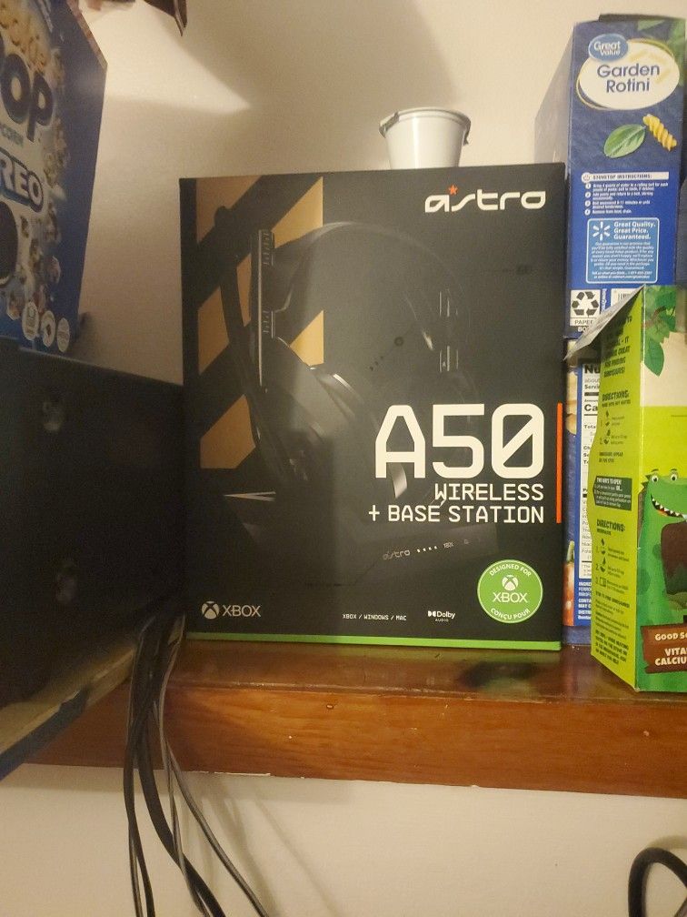 (Will Trade For Xbox Series S) ASTRO A50 BRAND NEW NEVER USED ONLY OPEN BOX DONT LIKE