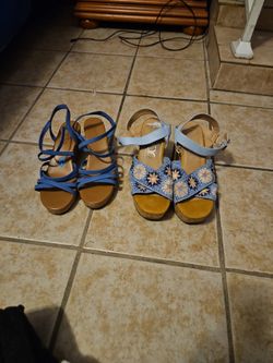 Size 10  Wide Women's Heels 