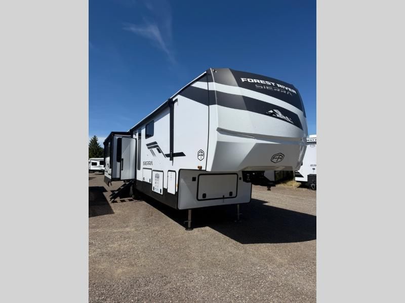 2026 Sierra 3900Hblr