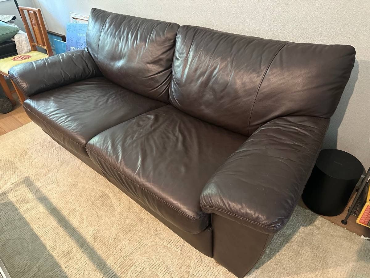 Black Leather Couch! Futon/ Pull Out Sofa