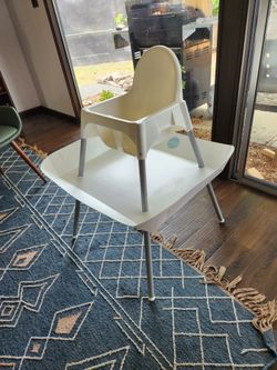 High Chair with Catchy (2 available)