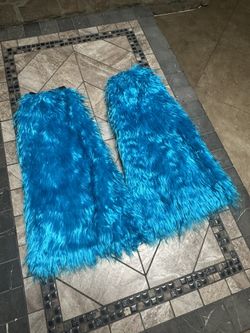 Blue Faux Fur Boot Covers: Long Hair Leg Warmers