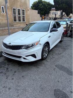 2017 KIA Optima