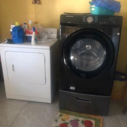 Samsung Washer With Pedestal And Maytag Dryer 