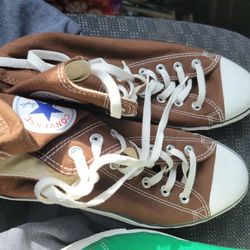 Converse All Star High Tops , Mens 10 Wonens 12 