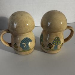 Vintage Mushroom Salt and Pepper Shakers