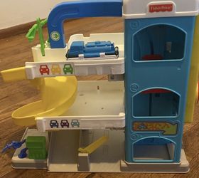 Little People Parking Garage