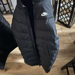 Xl Women’s Nike Puffer Coat