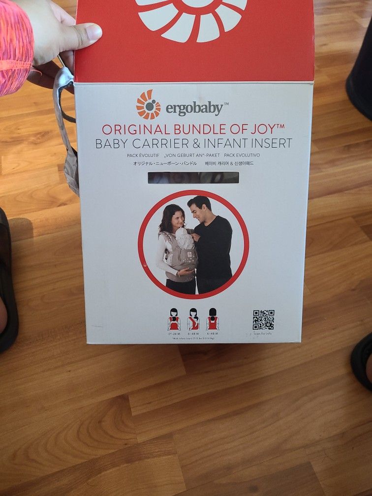 Baby Carrier & Infant Insert