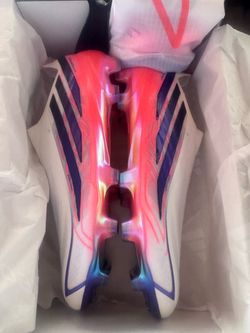 Soccer cleats