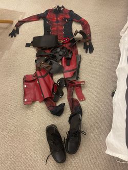 Adult Deadpool cosplay costume size small