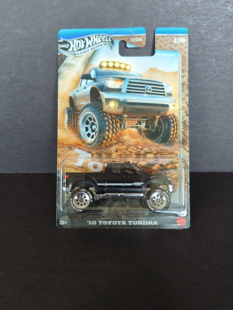 Hot Wheels Exclusive Silver Series Black '10 Toyota Tundra
